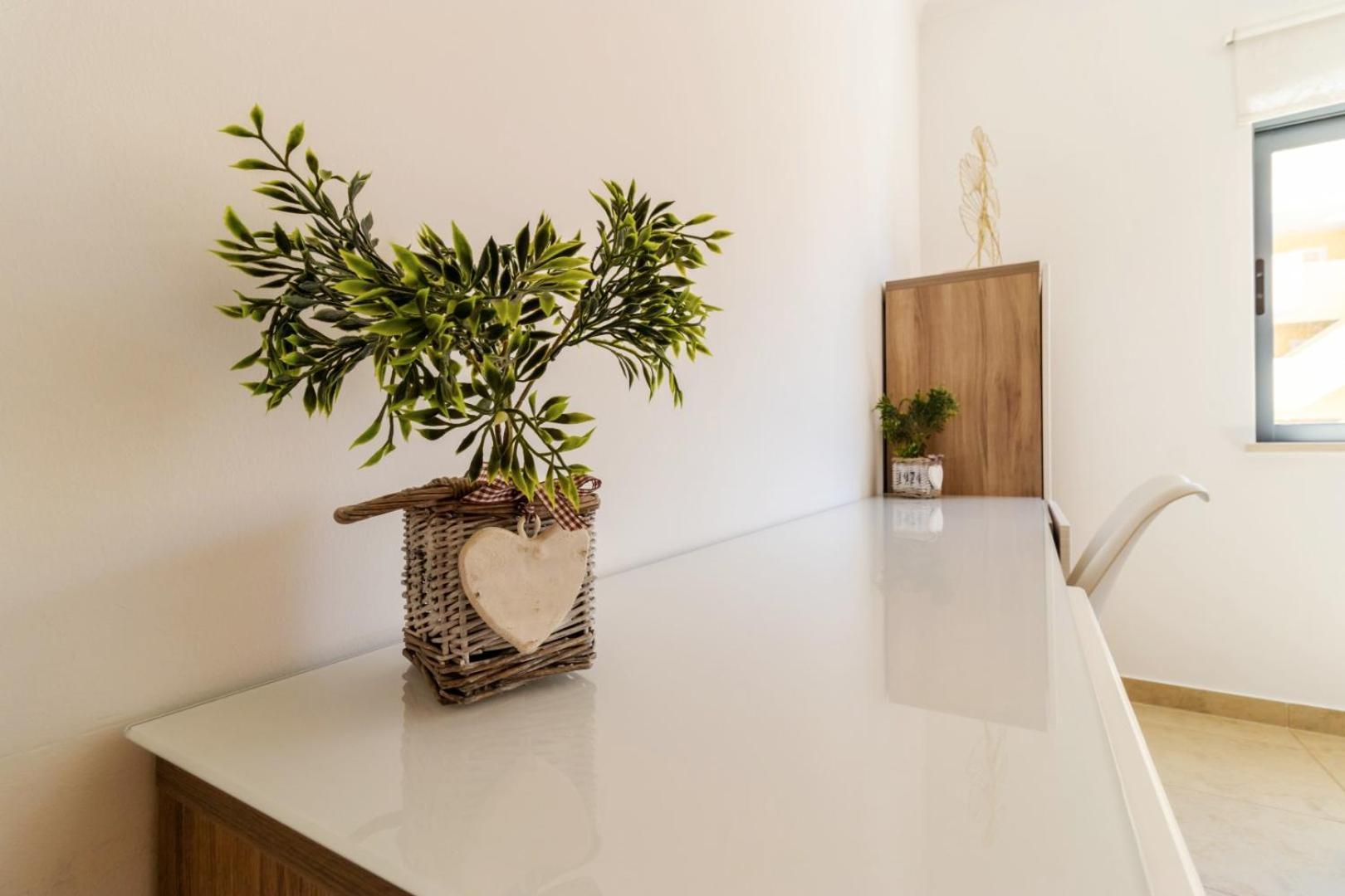 George's Quinta Palmeiras, A 2 Bedroom In Luxury Complex, Walking Distance To Town Apartment